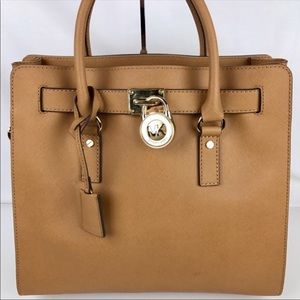 1 HOUR SALE!!! Michael Kors Large Purse